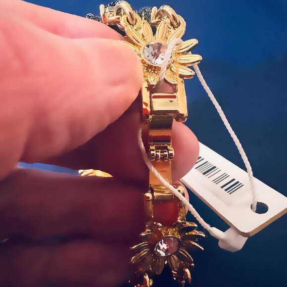 NWT Ann Taylor Floral Daisy Rhinestone Party Bracelet - A Statement - Picture 5 of 5